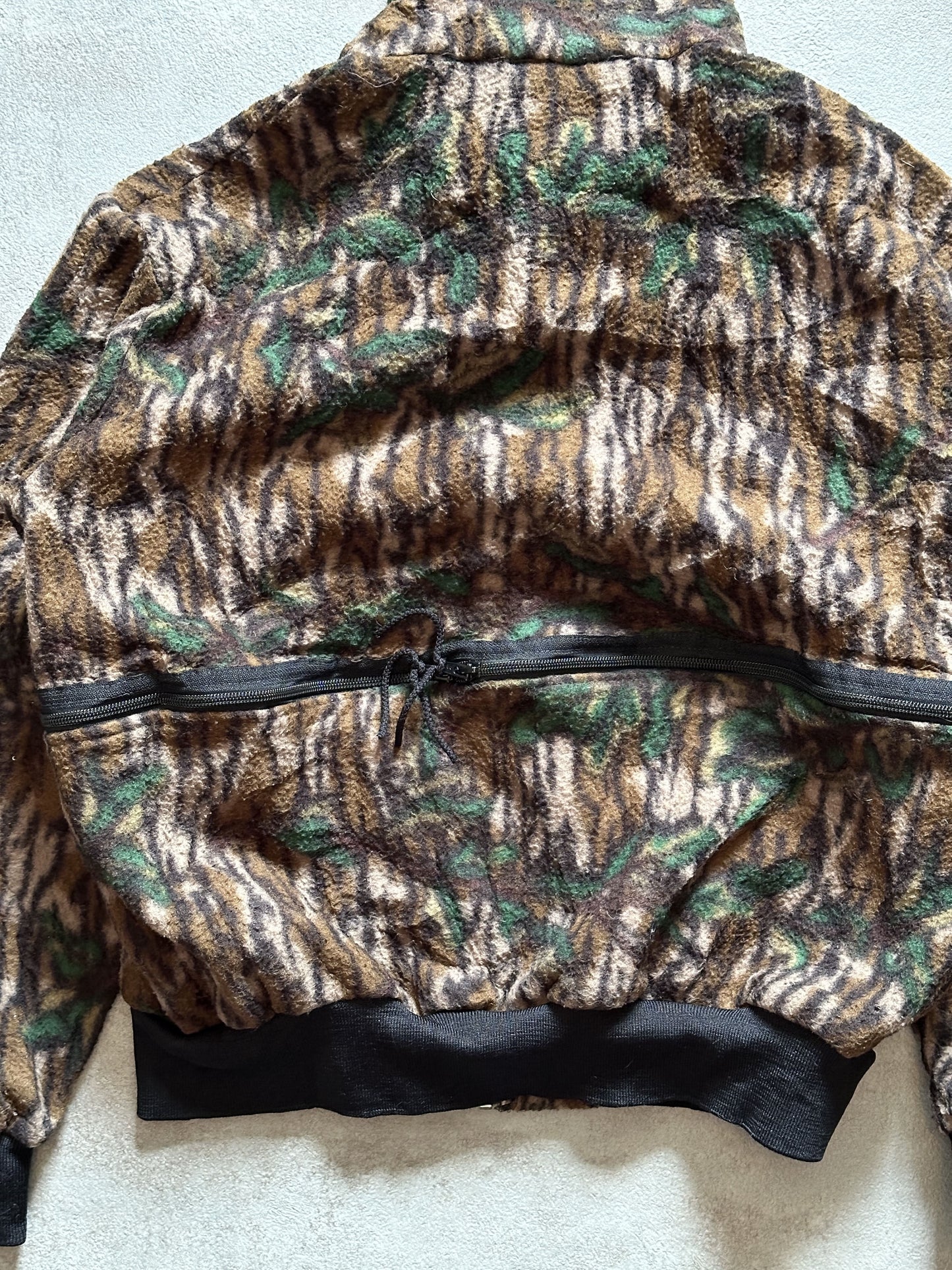 VINTAGE REALTREE CAMO FLEECE JACKET - SMALL