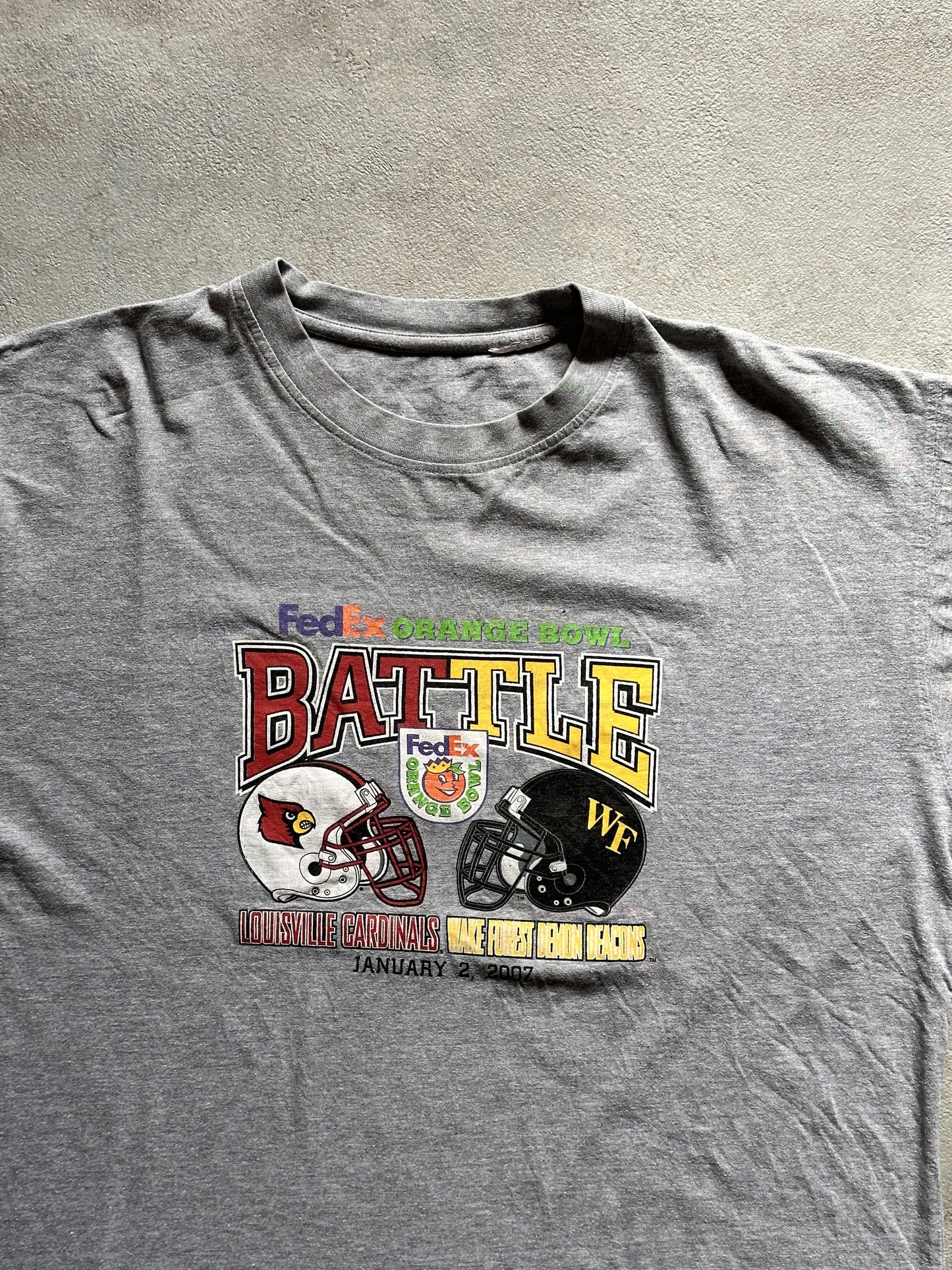 VINTAGE BATTLE T-SHIRT - LARGE