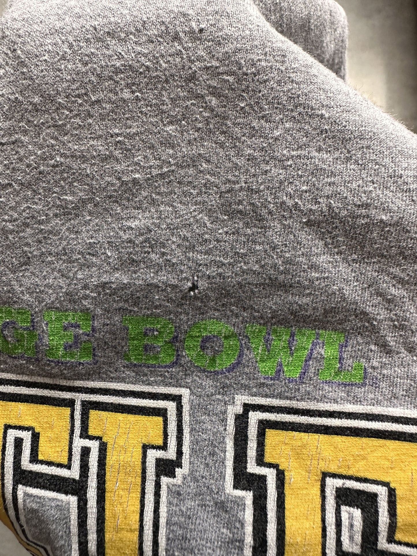 VINTAGE BATTLE T-SHIRT - LARGE