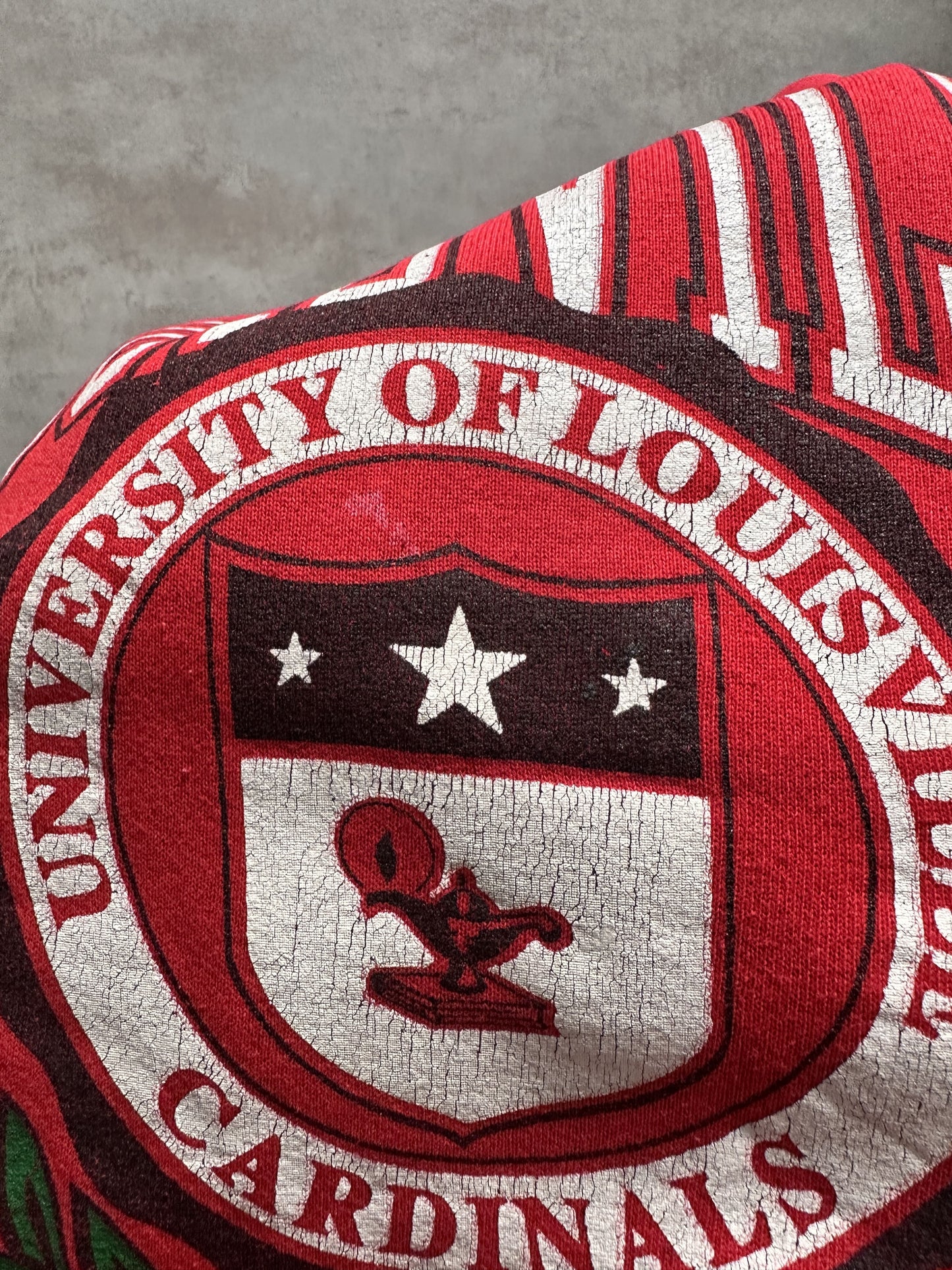 VINTAGE LOUISVILLE UNIVERSITY SWEATSHIRT - SMALL