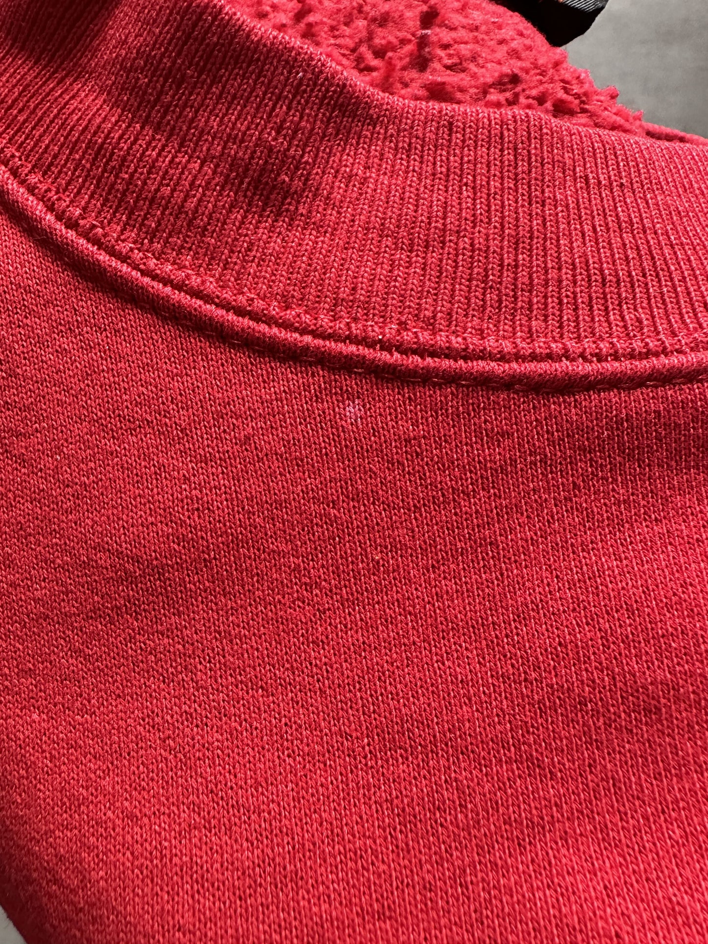 VINTAGE LOUISVILLE UNIVERSITY SWEATSHIRT - SMALL