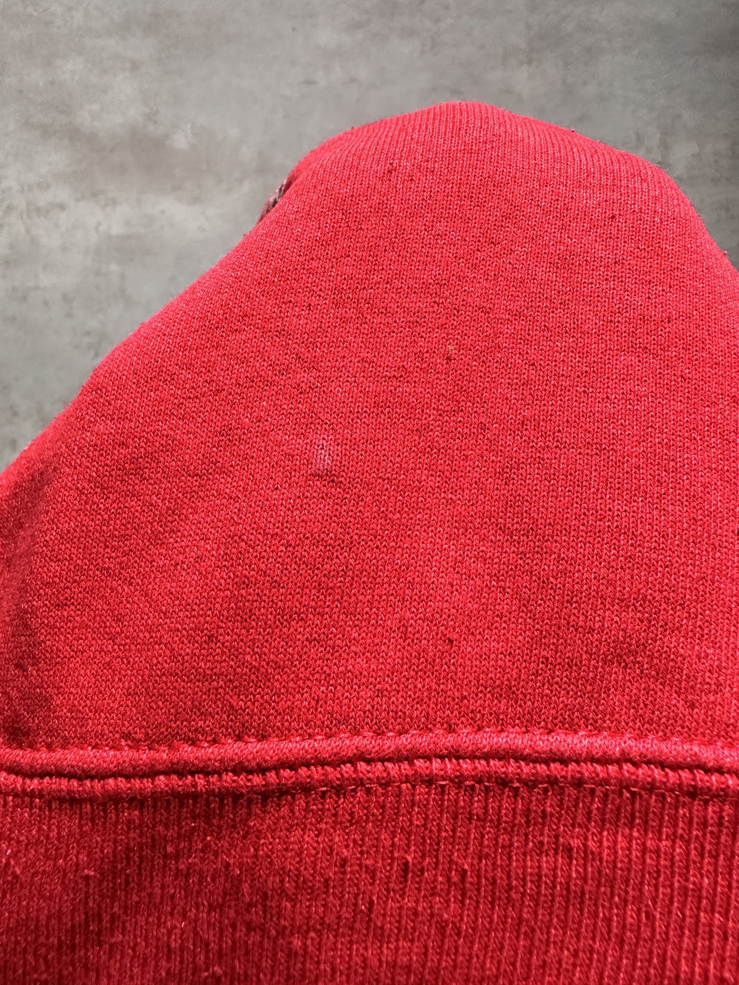 VINTAGE LOUISVILLE UNIVERSITY SWEATSHIRT - SMALL
