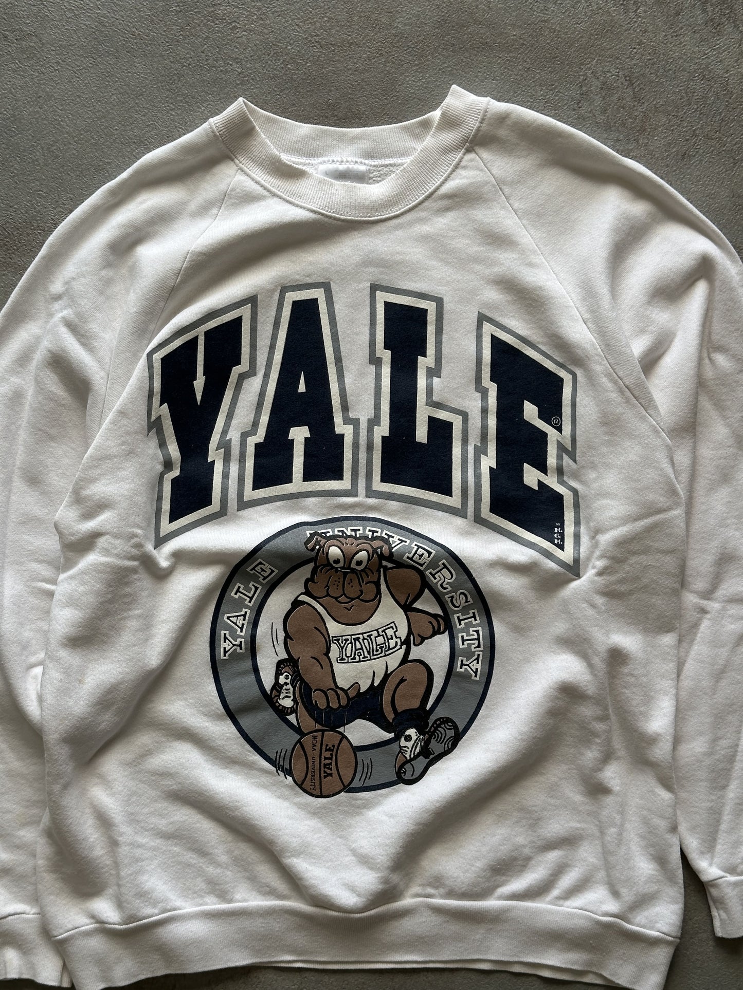YALE UNIVERSITY SWEATSHIRT - MEDIUM
