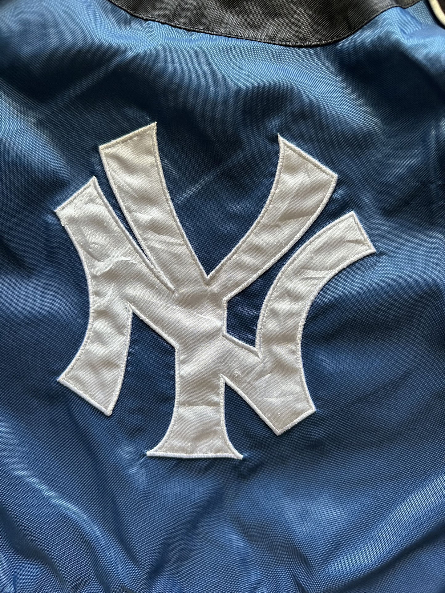 VINTAGE NEW YORK YANKEES WINDBREAKER JACKET - LARGE