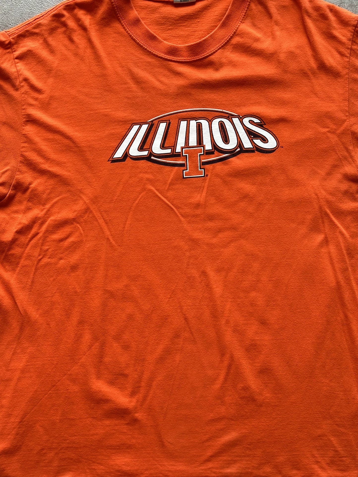 VINTAGE ILLINOIS UNIVERSITY FOOTBALL T-SHIRT - XLARGE
